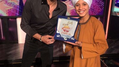 سعد الصغير يقدم موهبة غنائية في برنامجه سعد مولعها نار.. اليوم