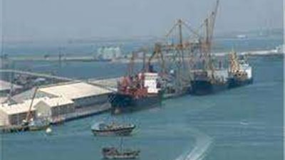 بسبب سوء الأحوال الجوية إغلاق موانئ السويس الزيتيات