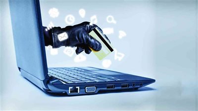 القبض على عصابة تستولى على بيانات بطاقات الدفع الإلكتروني للمواطنين