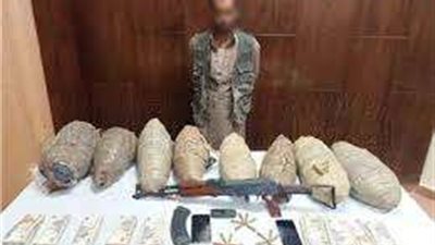 ضبط شخص بحوزته كمية كبيرة من المخدرات مختلفة الأنواع في المنزلة