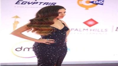 بالأبيض والأسود.. جميلة عوض تخطف أنظار جمهورها