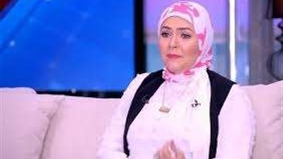 وفاة والدة الفنانة منال عبد اللطيف