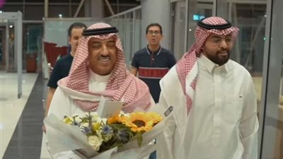 بالورود.. استقبال حافل لـ أصيل أبو بكر في مدينة تبوك