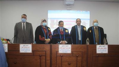 مناقشة رسالة دكتوراه لصقل قدرات الاخصائيين الاجتماعيين بجامعة الأزهر