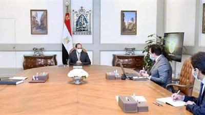 الرئيس السيسي يجتمع مع وزير التعليم العالي بڜان امتحانات الجامعات