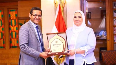 البلشي ووزيرة التضامن يوقعان برتوكول تعاون بشأن الحماية الاجتماعية للصحفيين