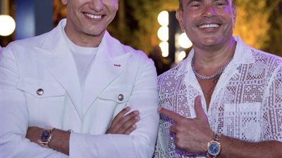 سعر صادم لساعة عمرو دياب في أحدث ظهور له