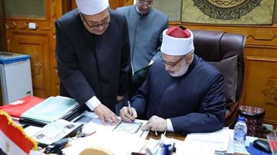 عاجل.. وكيل الأزهر يعتمد نتيجة الشهادتين الابتدائية والإعدادية الأزهرية للعام 2023