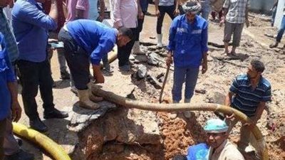 انفجار بخط الصرف الصحي الرئيسي بطريق الأحرار بمدينة الزقازيق