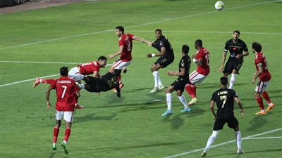 تردد القنوات المفتوحة الناقلة لمباراة الأهلي والوداد