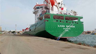 شحن 38 ألف طن كلينكر و40 ألف طن أسمنت من ميناء شرق بورسعيد