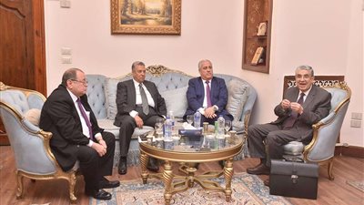 وزير الكهرباء يعلن قرب انتهاء تشغيل أحدث مركز تحكم ألي