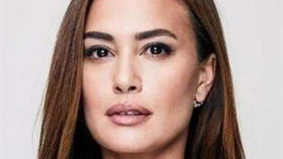 بالبيج والأبيض هند صبري تتألق فى أحدث ظهور لها