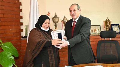 خاص| مصدر بالزمالك يكشف تفاصيل تبرع سيدة للنادي.. ووعد فرجاني ساسي لها