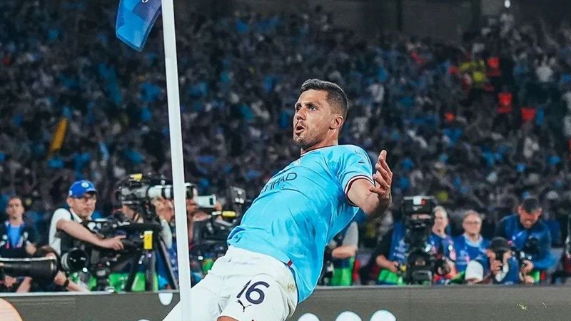 مانشستر سيتي بطل