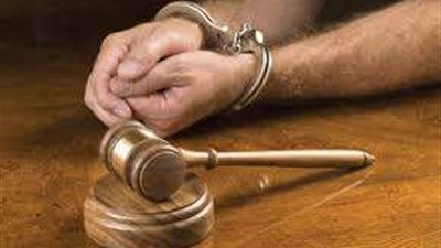 محاكمة ولي أمر طالب طعن مدرس بسكين داخل داخل سنتر بالإسكندرية