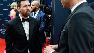 ليفاندوفسكي يعلق على انتقال ميسي إلى إنتر ميامي