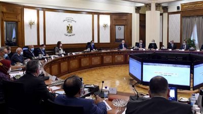 وزيرة الصحة تستعرض مع رئيس الوزراء الوضع الوبائي لفيروس كورونا