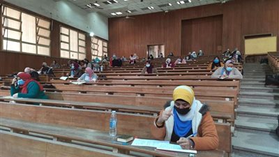 بدء امتحانات دور يناير  لطلاب الدراسات  بجامعة عين شمس