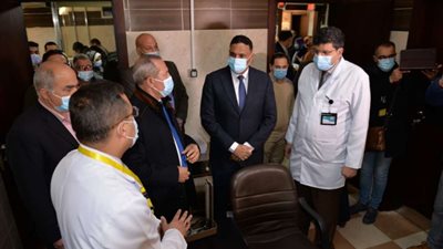 محافظ الدقهلية يدشن حملة إعطاء لقاح فيروس كورونا بالمجان للمواطنين