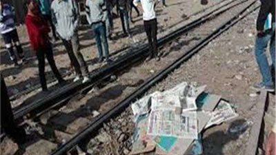 مصرع فتاة أسفل عجلات قطار الصعيد بالمنيا