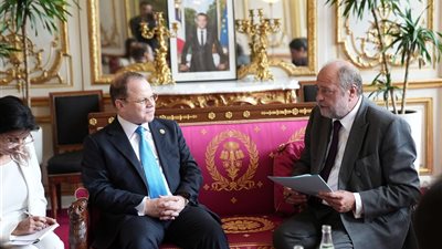 النائب العام يعقد لقاءات بالقيادات القضائية الفرنسية