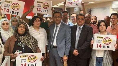 إضراب 80 صحفيًا وإداريًا بمكتب BBC القاهرة عن العمل