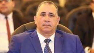 النقيب العام يوجه بسرعة تجديد ورفع كفاءة غرفة محامي كوم امبو بأسوان