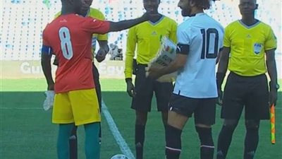 التعادل الإيجابي يحسم الشوط الأول بين مصر وغينيا