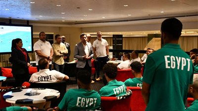 وزير الرياضة يؤازر المنتخب الاولمبي قبل سفرهم للمغرب لخوض البطولة الأفريقية المؤهلة لباريس 2024