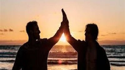 شخص يعثر على شقيقه بعد رحلة بحث استمرت 32 عاما