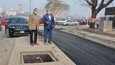 محافظ القليوبيه يتابع أعمال رصف شارع جامع ناصر ببنها