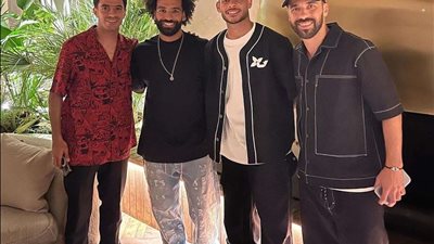 منتخب مصر يحتفل بعيد ميلاد محمد صلاح