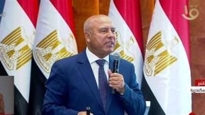 وزير النقل: إنشاء محطتين فى ميناء الدخيلة لمواجهة الطلب الكبير