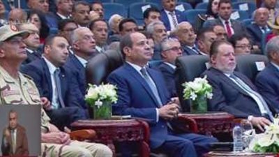 الرئيس السيسي يشاهد فيلم 
