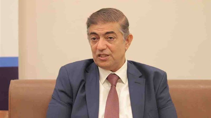 هشام عبد العزيز رئيس