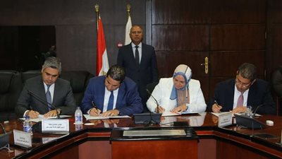 الوزير :نسعى من خلال الشراكة الجديدة إلى الوصول للخبرة العالمية ونقل الخبرات للمهندسين