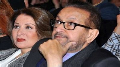 شاهدها في أحضان صديقه ورد نور الشريف صادم للجميع.. أسرار خفية داخل حياة بوسي