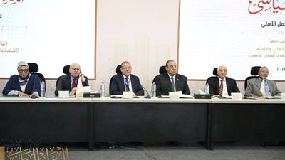 السفير محمود كارم بالحوار الوطني البحث العلمي قاطرة التنمية والتقدم للدول