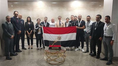 استقبال رسمي لبعثة منتخب الإسكواش في مطار القاهرة بعد الفوز بكأس العالم