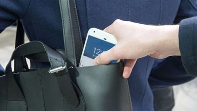 إحالة عاطلين للمحكمة بتهمة سرقة هواتف المحمول