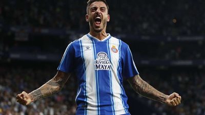 رسميًا.. ريال مدريد يعلن تعاقده مع المهاجم الإسباني خوسيلو