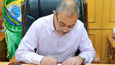 محافظ الإسماعيلية يعتمد جداول مواعيد امتحانات الدور الثاني للعام الدراسي ٢٠٢٢ / ٢٠٢٣