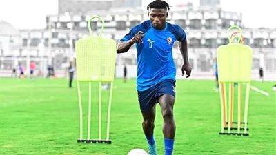 قبل مواجهة فاركو.. أكينيولا يواصل التأهيل في الزمالك