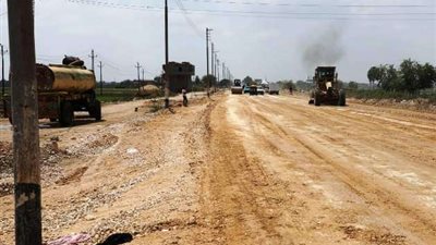 محافظ الشرقية يتابع معدلات أداء ونسب تنفيذ أعمال طريق فاقوس الصالحية الجديدة