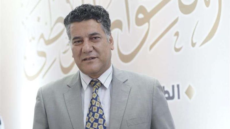 الكاتب الصحفي إبراهيم