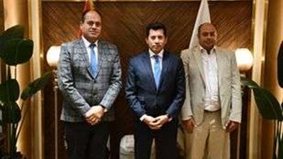 وزير الشباب والرياضة يصدر قراراً بتغيير بعض القيادات