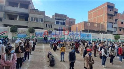 وسط إجراءات احترازية.. أنطلاق النصف الدراسى الثانى بمدارس الغربية