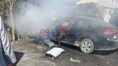 سيارة ملاكى تصطدم بالمنازل بسبب خروجها عن مسارها في الغربية