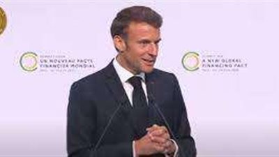 ماكرون: نريد إرساء ميثاق يقاوم الفقر